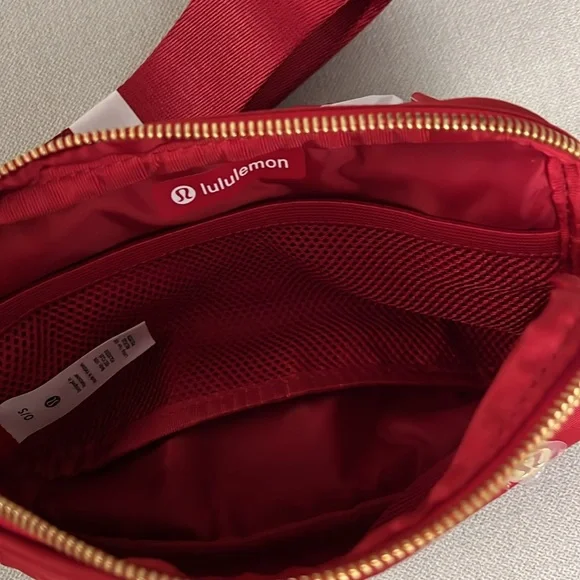 Lululemon Lunar New Year Everywhere Belt Bag 1L - Picture 6 of 8